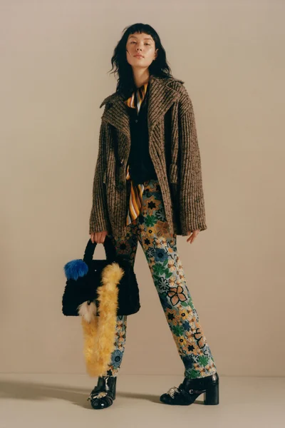 Look 16